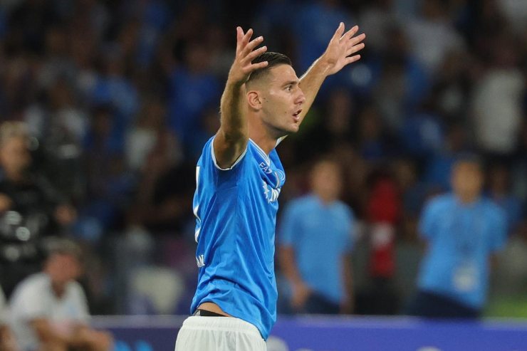 Lucca in azione con la maglia del Napoli