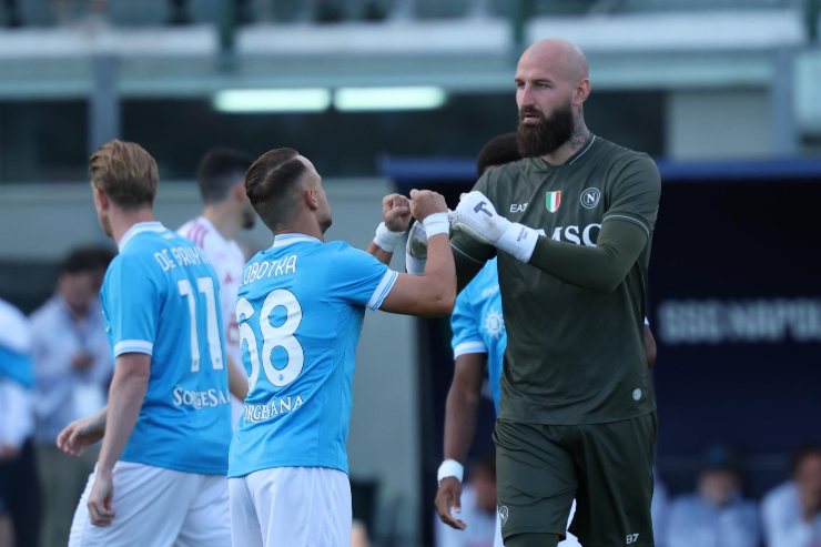Milinkovic Savic con Lobotka
