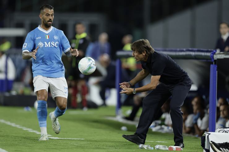 Fase di gioco tra Napoli e Pisa