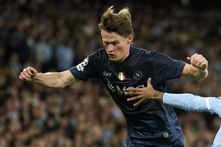 McTominay in azione con la maglia del Napoli