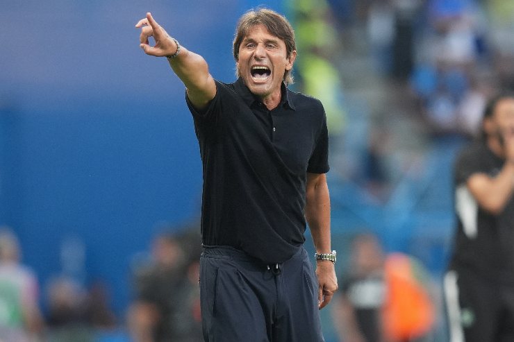 Antonio Conte in campo