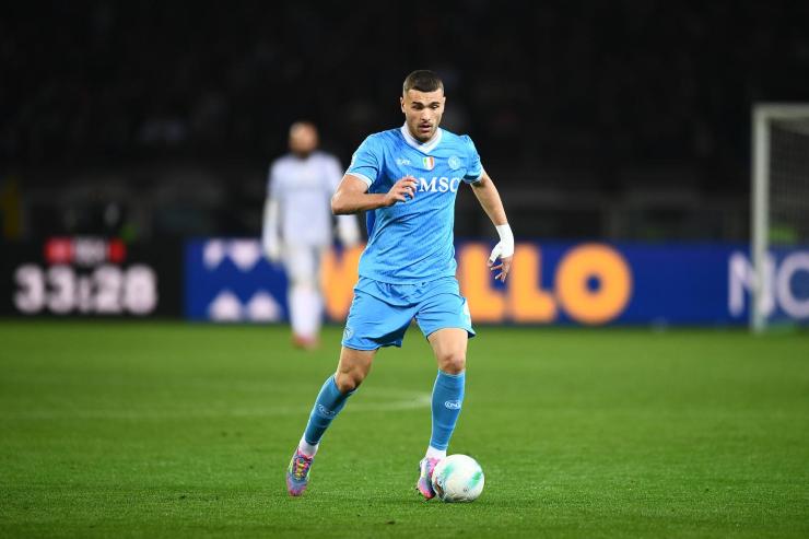 Alessandro Buongiorno in campo contro il Torino nella Serie A 2025/2026