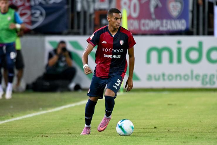 Riyad Idrissi in maglia Cagliari nel match di Coppa Italia contro la Virtus Entella stagione 2025/2026