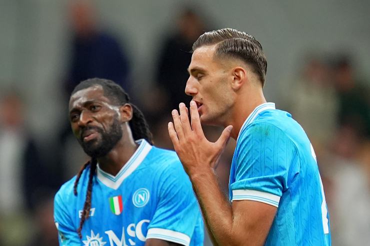 Lorenzo Lucca in maglia Napoli