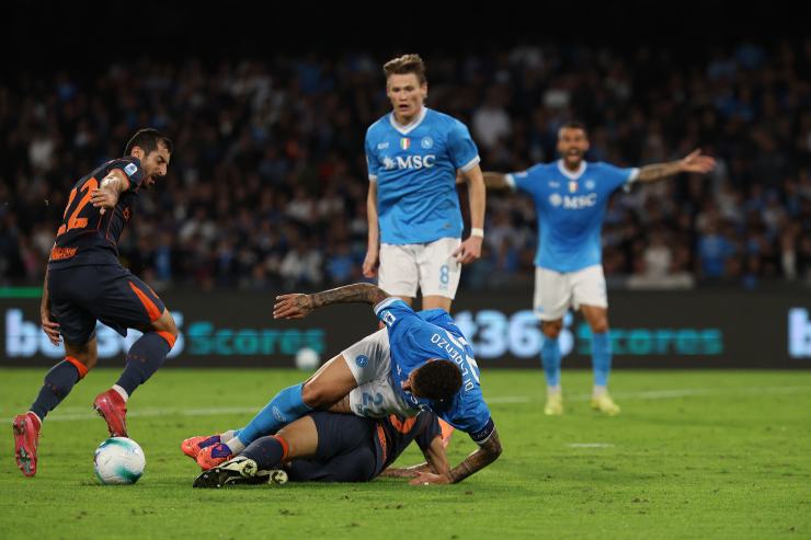 Di Lorenzo si procura un rigore in Napoli - Inter