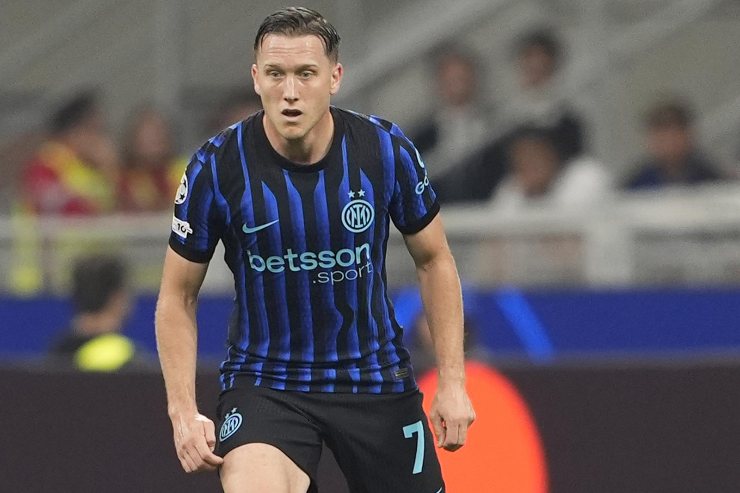 Zieliński in azione con la maglia dell'Inter