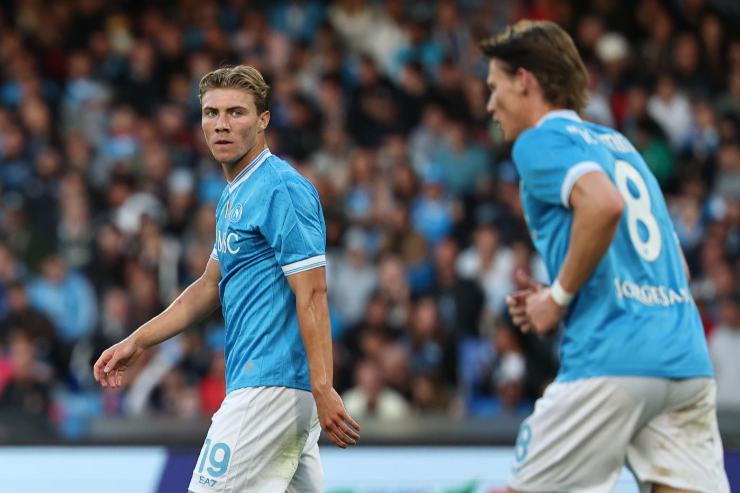 Hojlund e Mctominay contro il Genoa