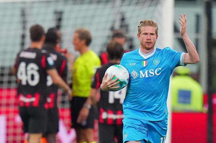 De Bruyne esulta al gol