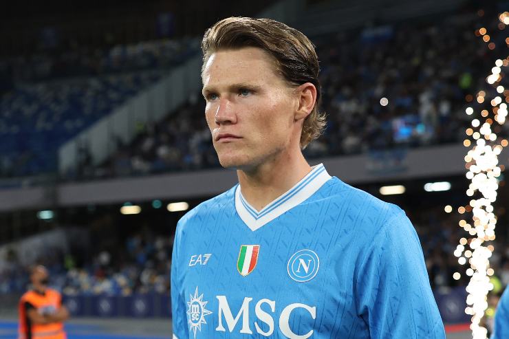 McTominay in campo con la maglia del Napoli