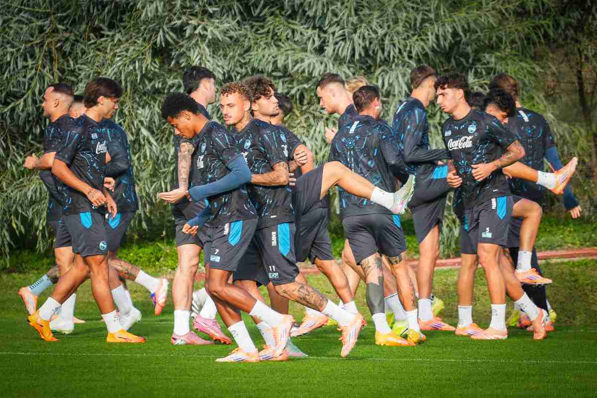 L’azzurro cambia agente: addio vicino al Napoli? Di chi si tratta L’azzurro cambia agente: addio vicino al Napoli? Di chi si tratta