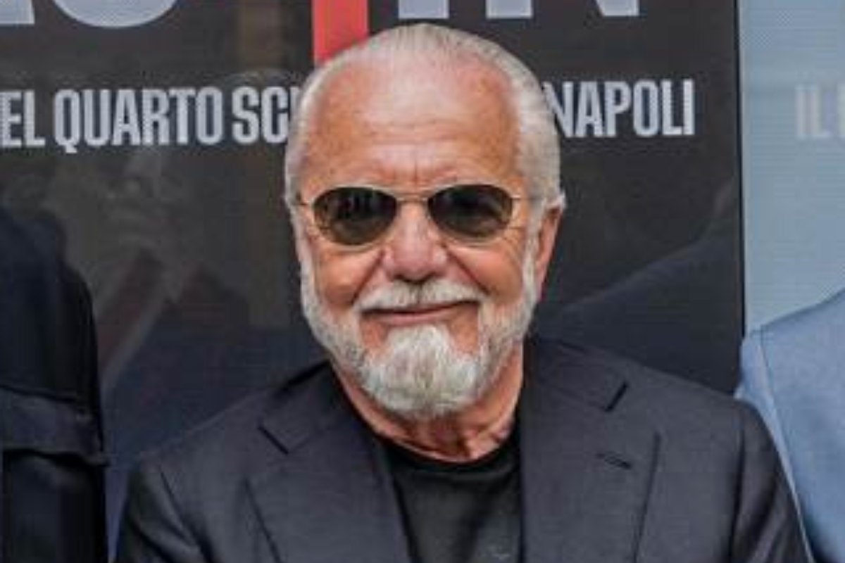 Mercato Napoli, De Laurentiis pronto ad un altro sforzo: l’annuncio di Romano Mercato Napoli, De Laurentiis pronto ad un altro sforzo: l’annuncio di Romano