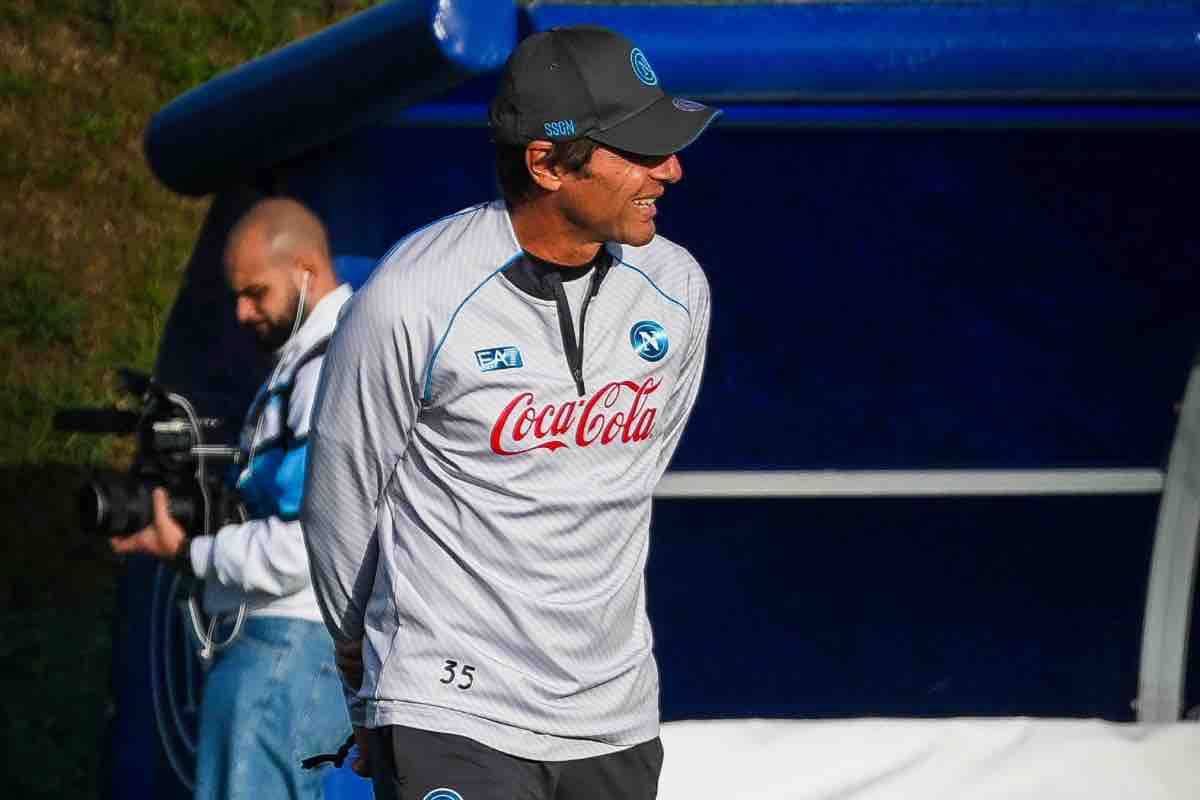 Mercato Napoli, tutte le big lo vogliono: Manna ci prova, l’agente si è già mosso Mercato Napoli, tutte le big lo vogliono: Manna ci prova, l’agente si è già mosso