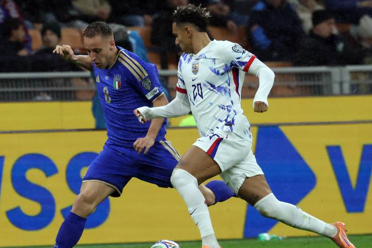 Davide Frattesi in maglia Italia