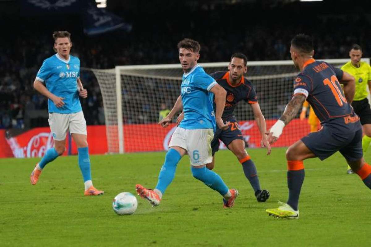 Napoli, allarme Gilmour: l’aggiornamento sulle condizioni non è dei migliori