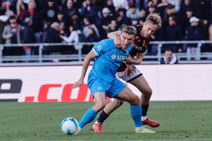 Primo errore dal dischetto per Hojlund.