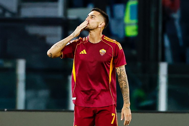 Lorenzo Pellegrini in campo nella sfida di Serie A 2025 contro l'Udinese