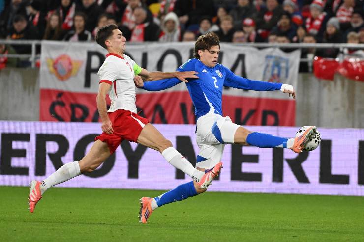 Il laterale italiano Marco Palestra in primo piano