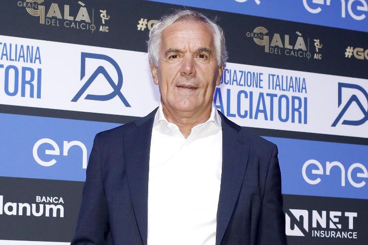 Roberto Donadoni sorridente al Gran Galà del Calcio 2024