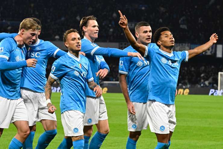 Squadra Napoli nella gara contro l'ATalanta di Serie A 2025