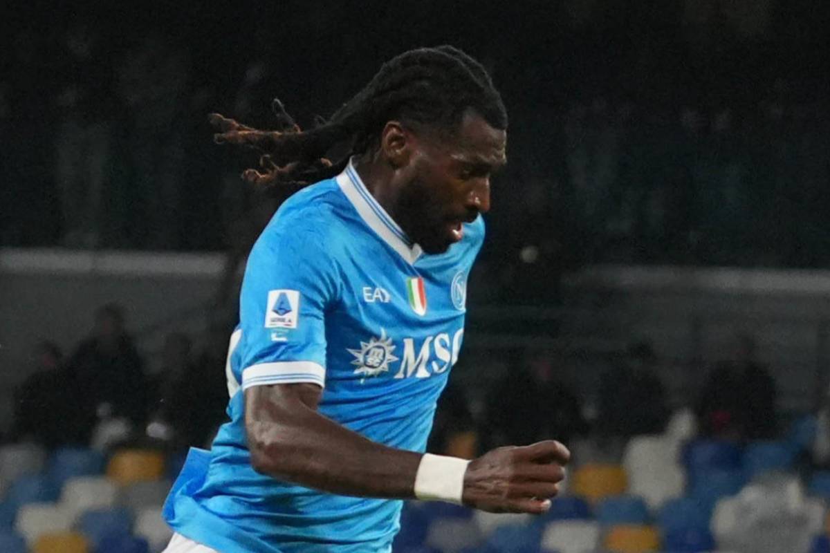 Infortunio Anguissa, che batosta: quanto resterà fuori il centrocampista del Napoli Infortunio Anguissa, che batosta: quanto resterà fuori il centrocampista del Napoli