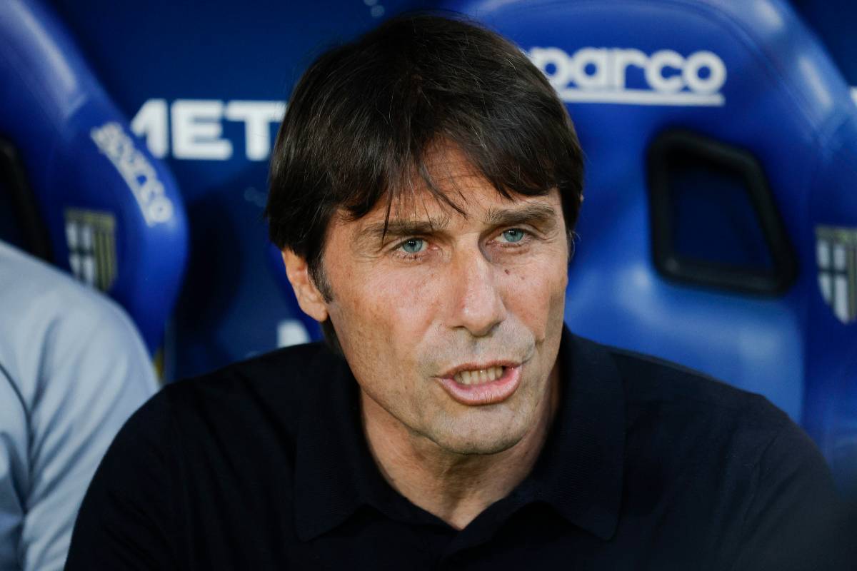 Antonio Conte in primo piano