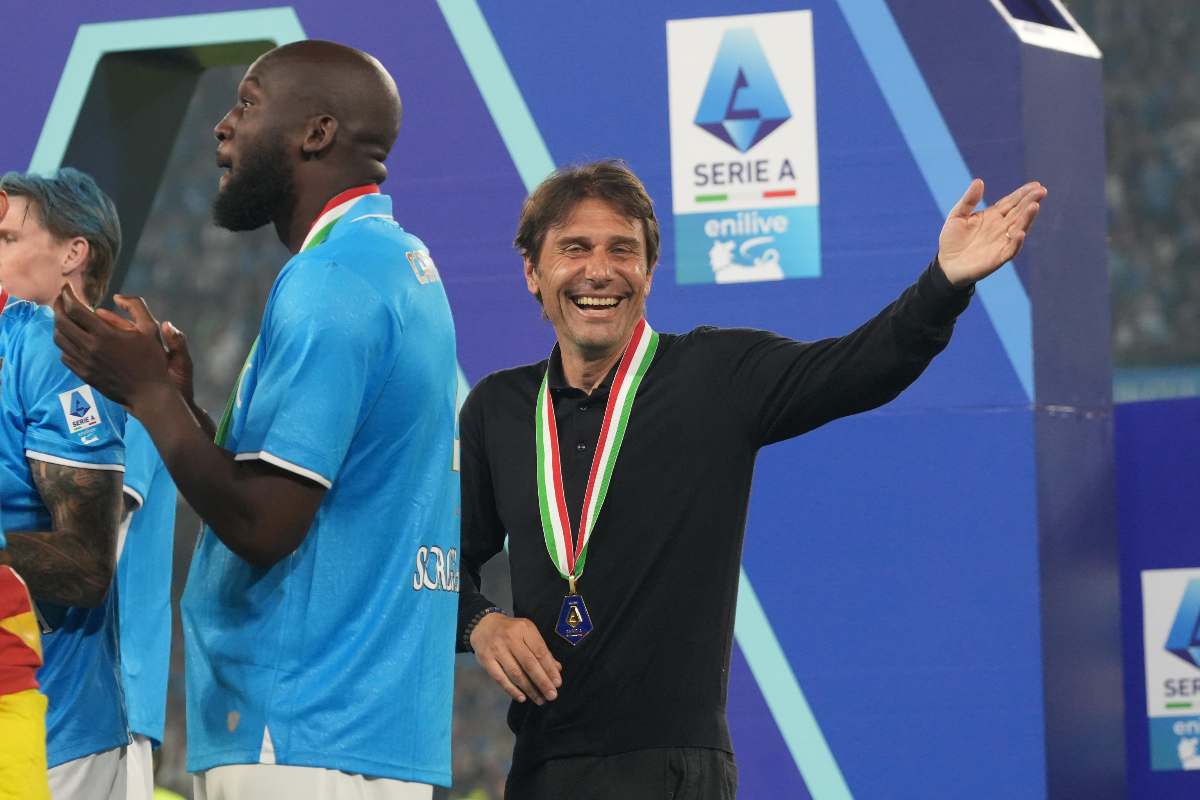 “Conte come Maradona”: il paragone a sorpresa in diretta tv fa discutere