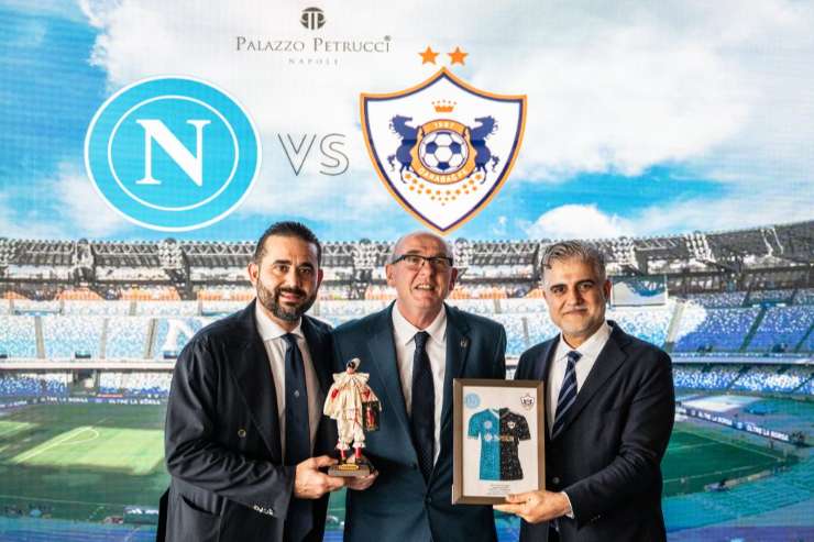 Napoli – Qarabag, incontro a poche ore dal match: il regalo è davvero speciale
