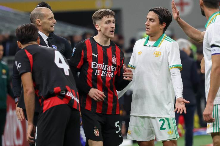 Paulo Dybala durante il match tra Milan e Roma