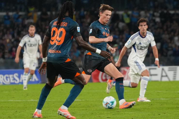 Napoli e Como in campo per il match di Serie A