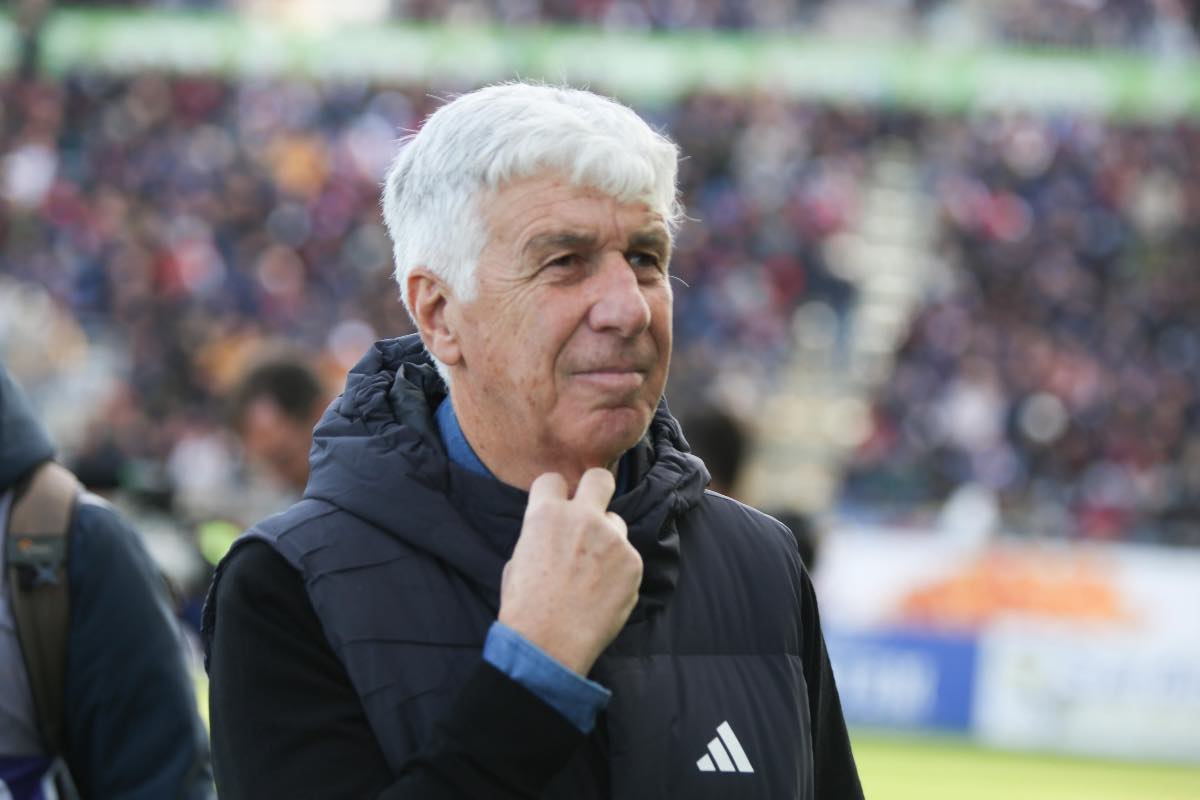 Napoli, Gasperini sorride ai fotografi