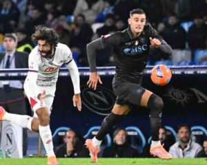 “Potrebbe avere zero possibilità di giocare”: che sentenza per l’attaccante del Napoli “Potrebbe avere zero possibilità di giocare”: che sentenza per l’attaccante del Napoli