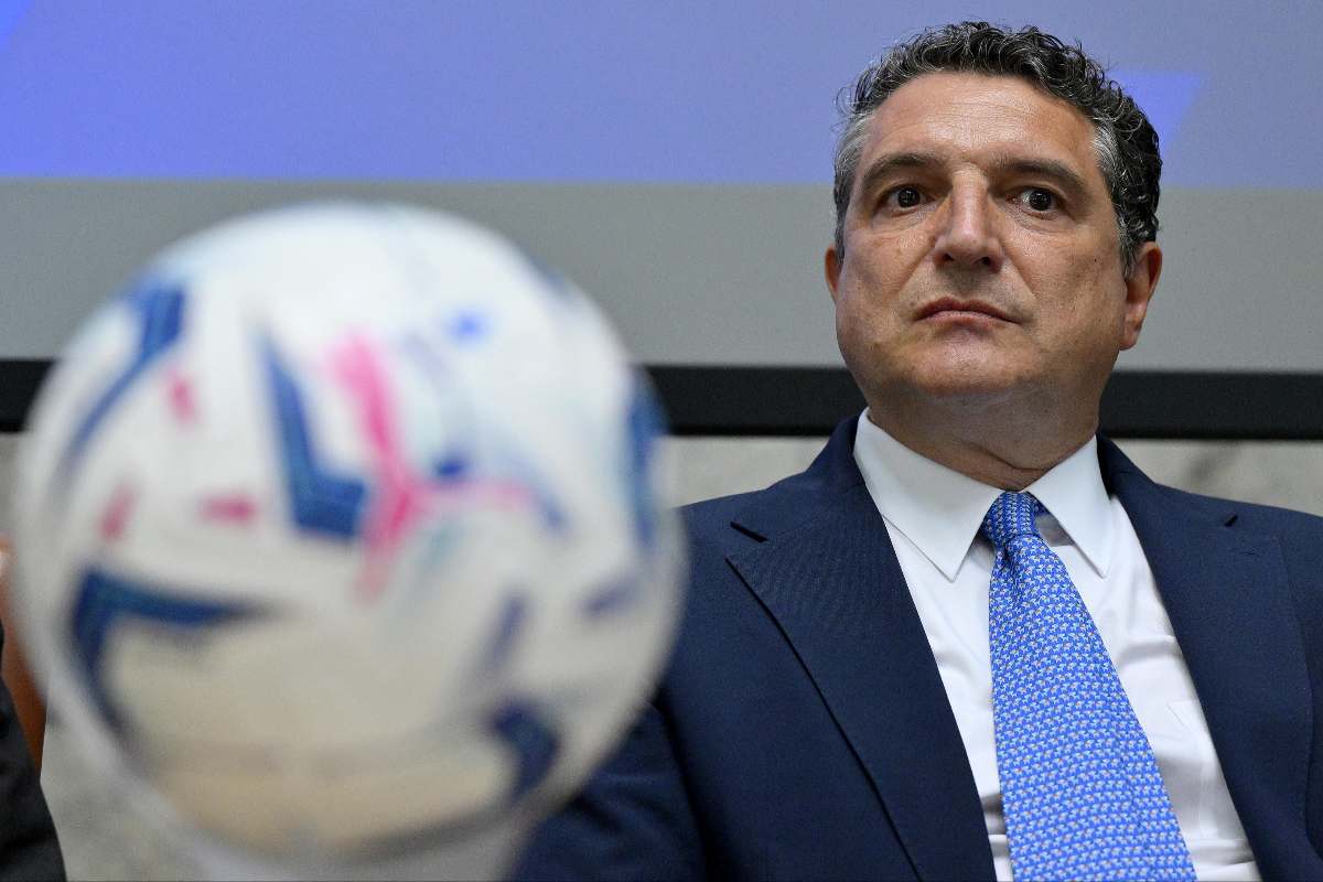 De Siervo in primo piano