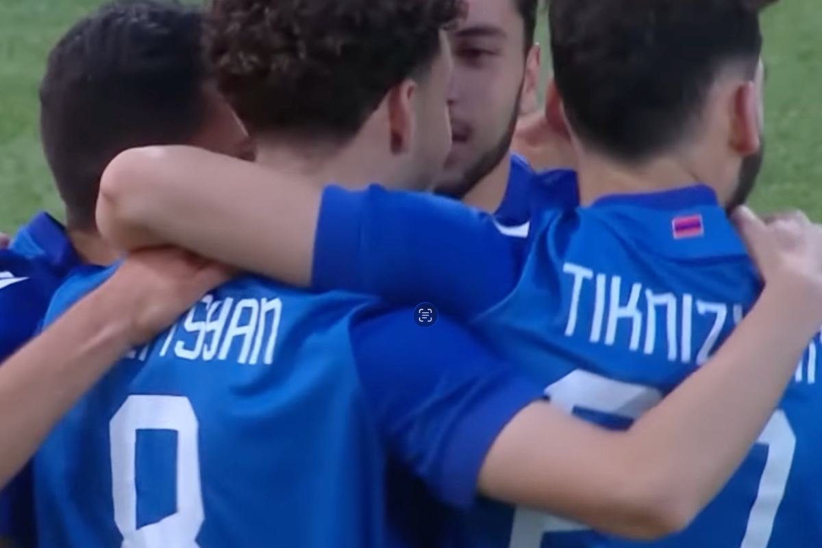 Eduard Spertsyan esulta