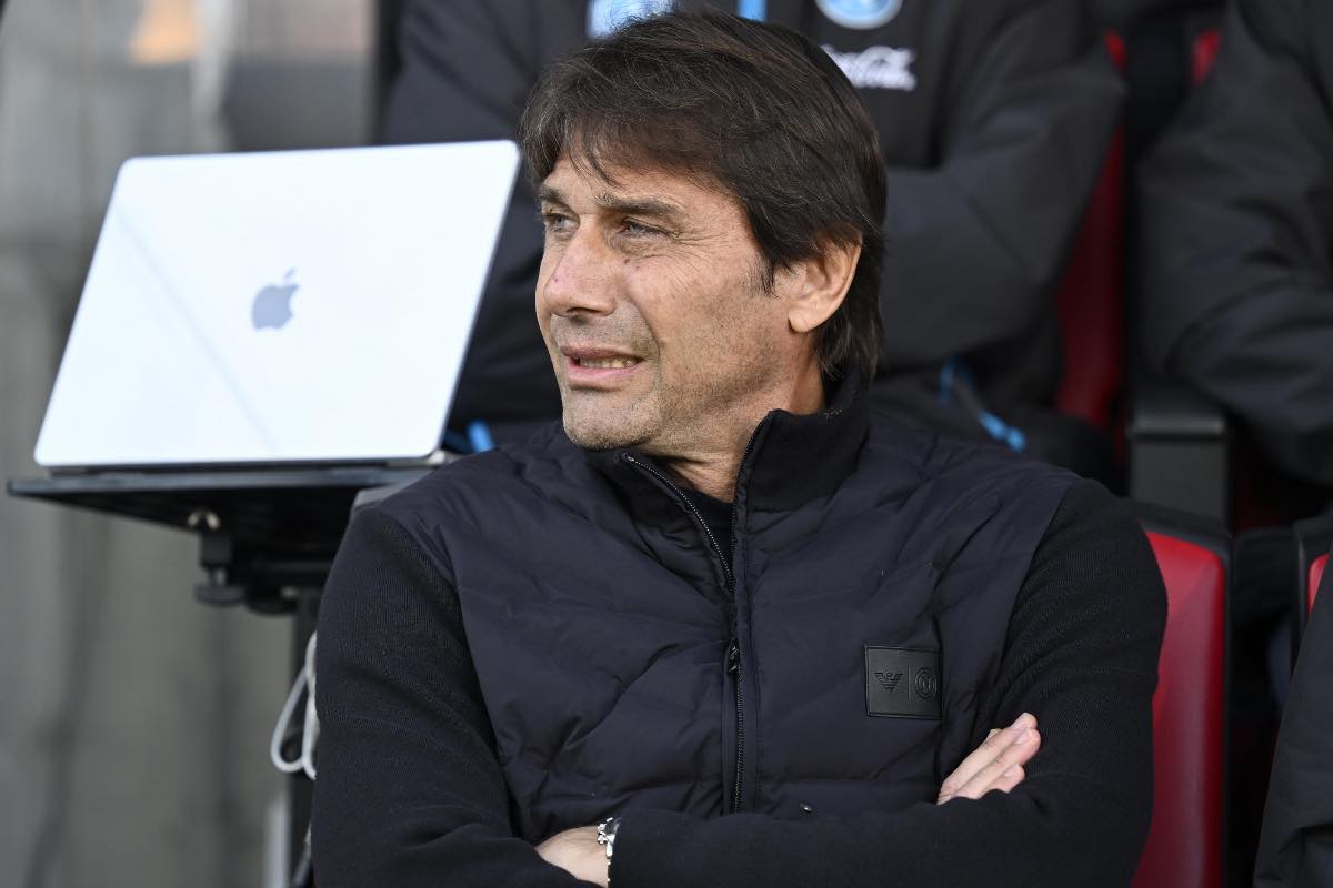 Antonio Conte in panchina per la Serie A 2025