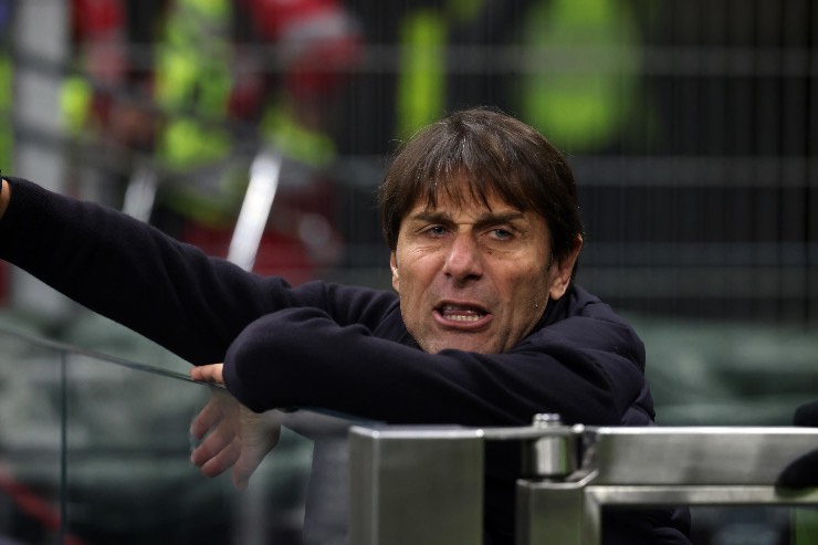 Antonio Conte contro l'Inter