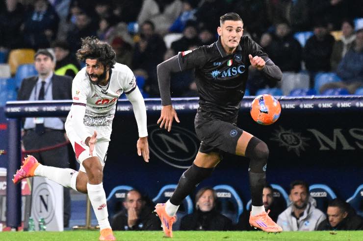 Lorenzo Lucca in campo per la Serie A 2025