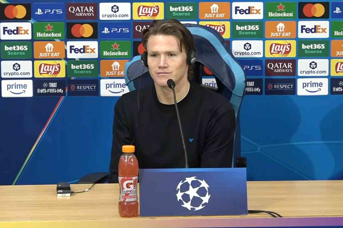 McTominay in conferenza stampa per Napoli-Chelsea