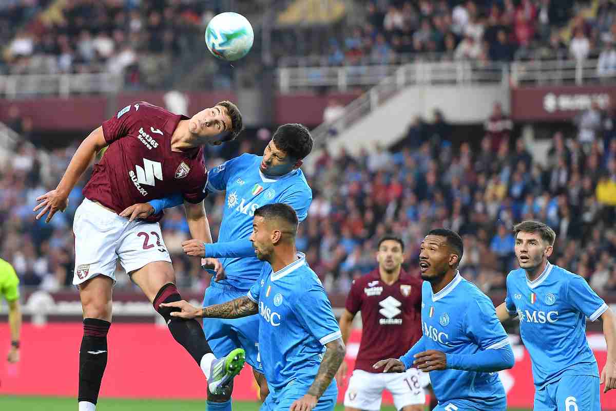 Napoli e Torino si affrontano