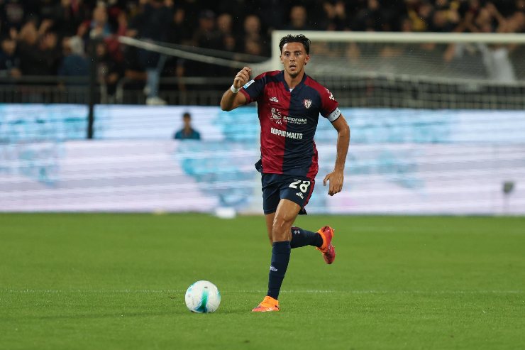 Gabriele Zappa in campo con il Cagliari durante una partita di Serie A