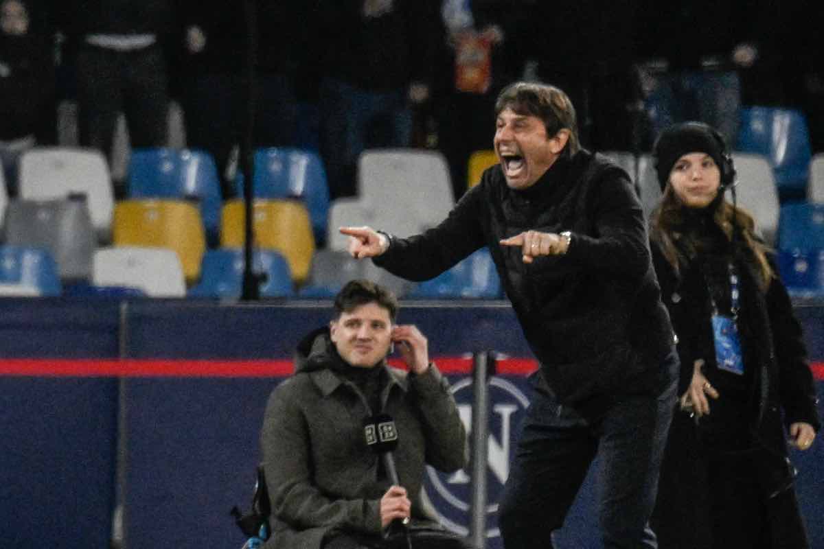 Mercato Napoli, ci siamo: colpo chiuso, arriva l’annuncio Mercato Napoli, ci siamo: colpo chiuso, arriva l’annuncio