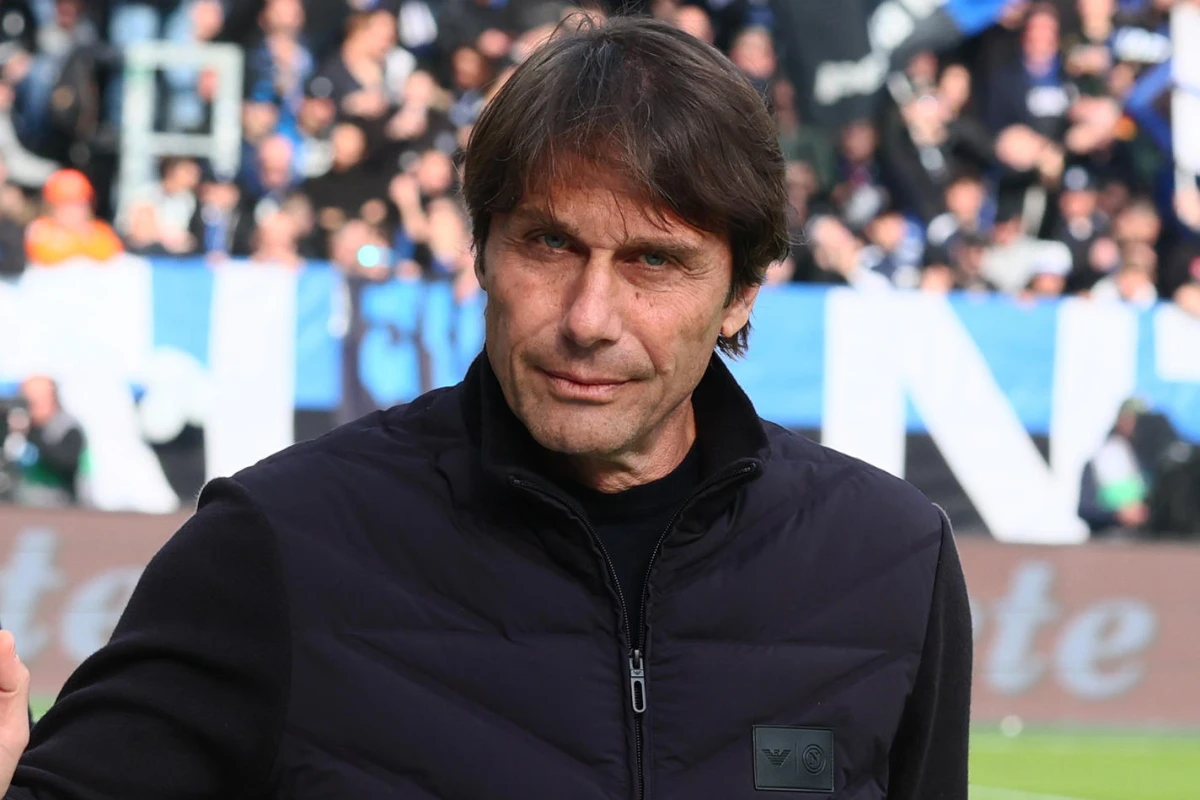 Antonio Conte in campo per la Serie A 2026