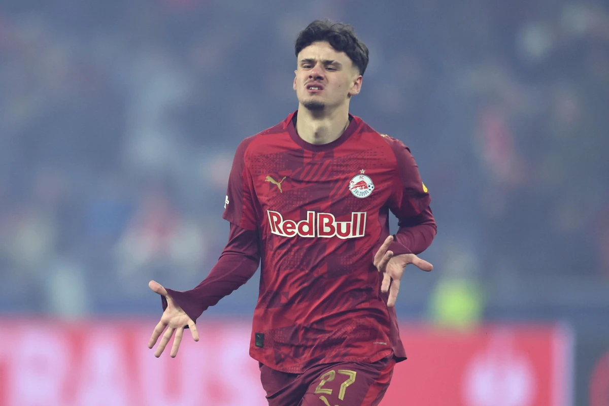 Kerim Alajbegovic in campo con il Salisburgo