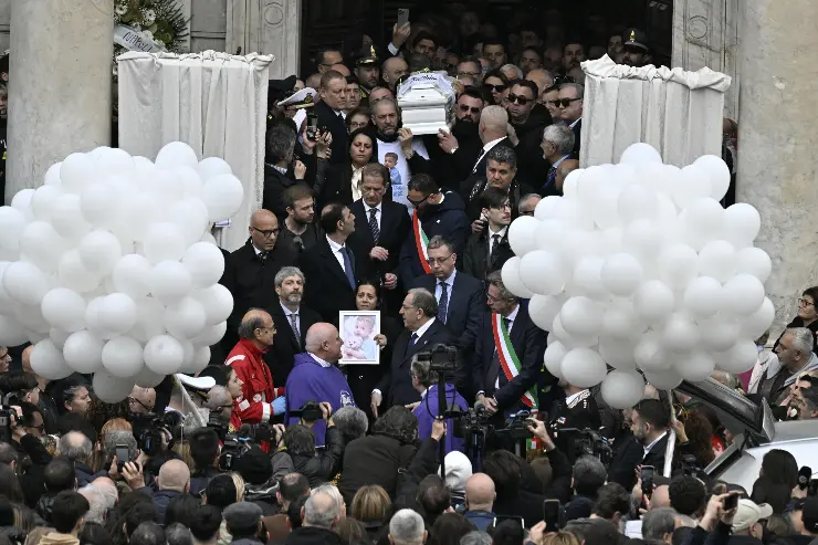 I funerali del piccolo Domenico a Nola