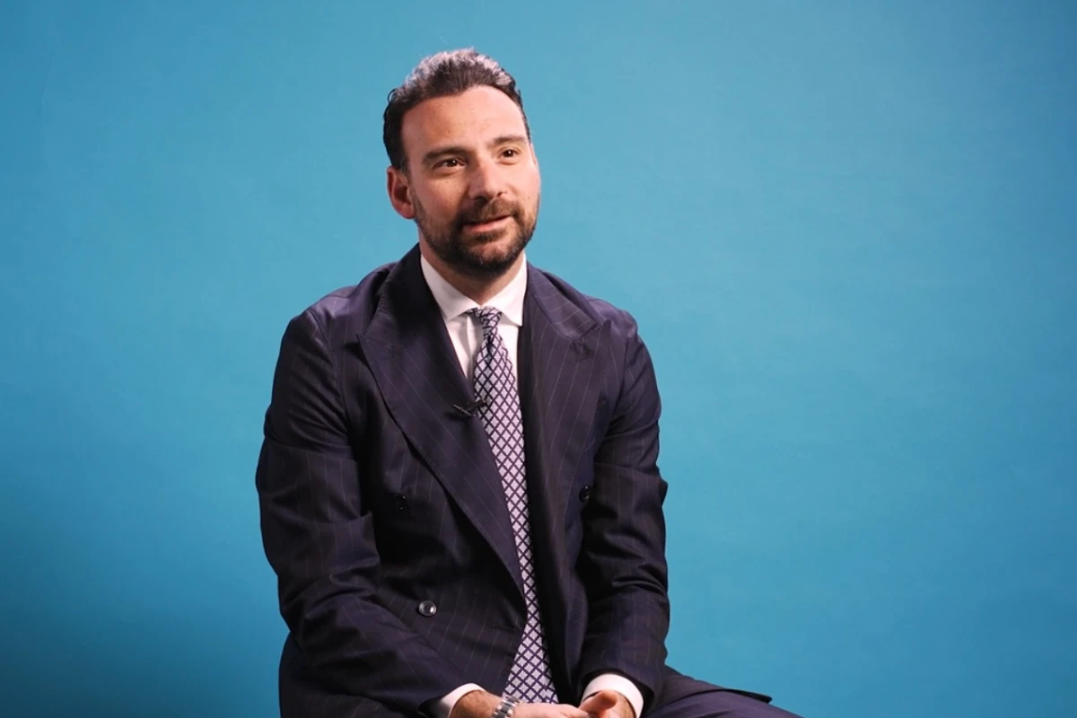 Manna si espone su un big: “Non diventerà un tormentone”, poi l’annuncio su Conte Manna si espone su un big: “Non diventerà un tormentone”, poi l’annuncio su Conte