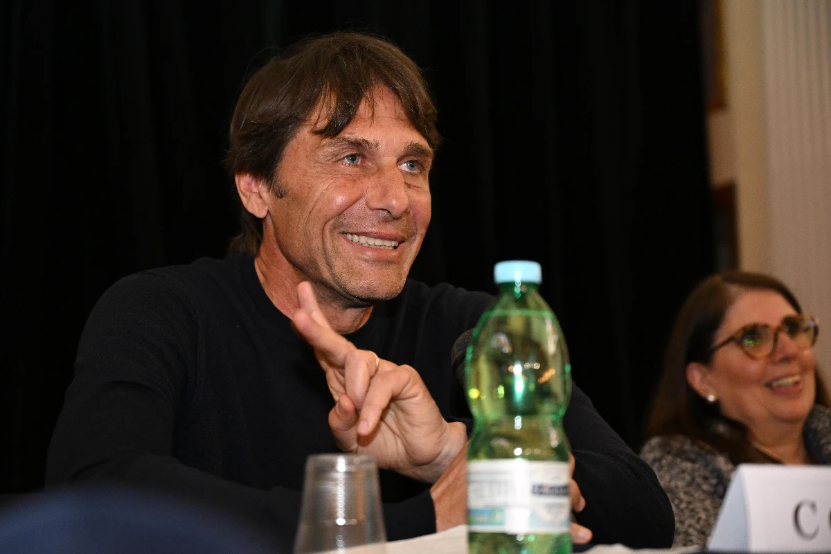 Conte incontro detenuti Poggioreale