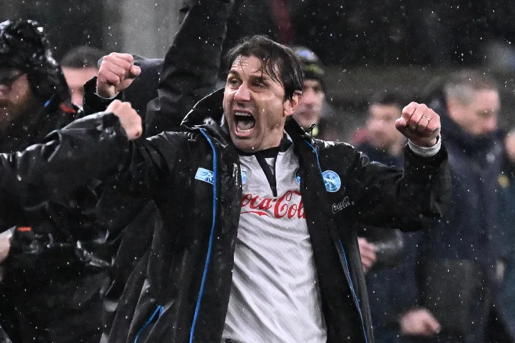 Conte esulta in panchina