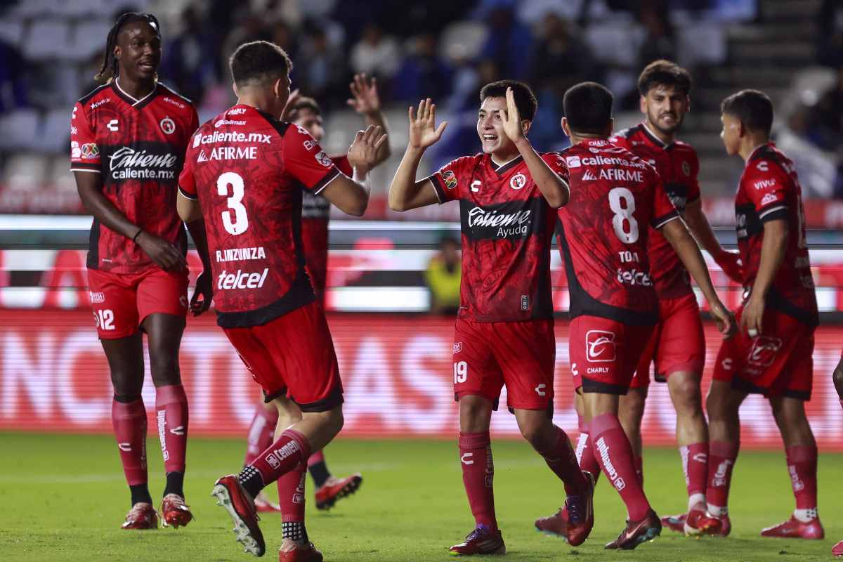 Calciomercato Napoli: il club segue giovani talenti internazionali come Gilberto Mora