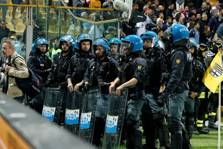 Polizia allo stadio Ennio Tardini per Parma Napoli