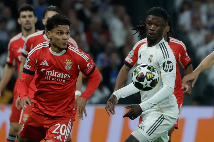 Rios con la maglia del Benfica in Chamions League