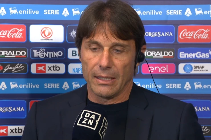 Antonio Conte commenta la partita durante Napoli-Cremonese